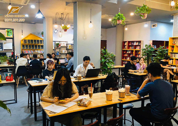 Thiết kế quán cafe sách với cách phối màu bắt mắt, thu hút khách